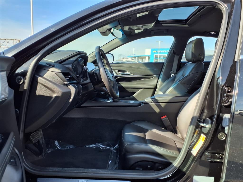 2023 Cadillac CT4 Luxury