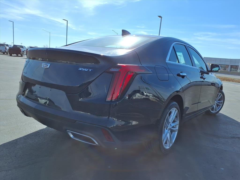 2023 Cadillac CT4 Luxury