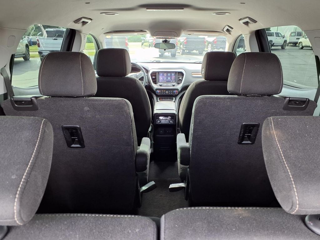 2022 GMC Acadia SLE