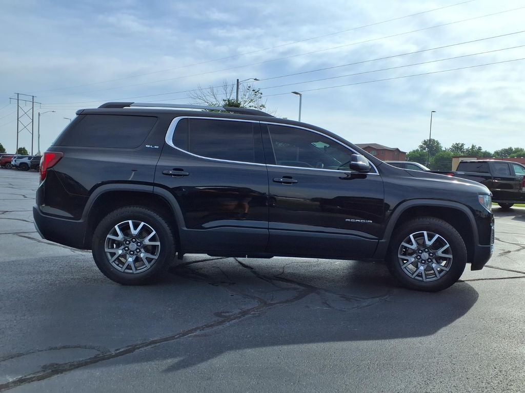 2022 GMC Acadia SLE