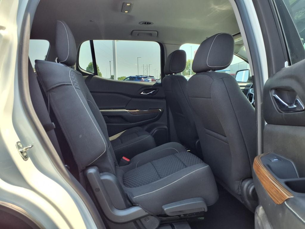 2017 GMC Acadia SLE