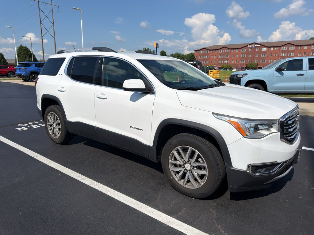 2017 GMC Acadia SLE