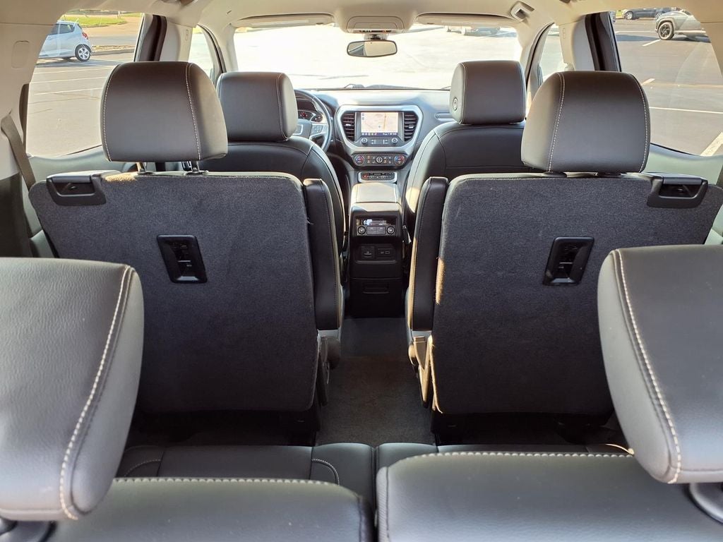 2022 GMC Acadia SLT