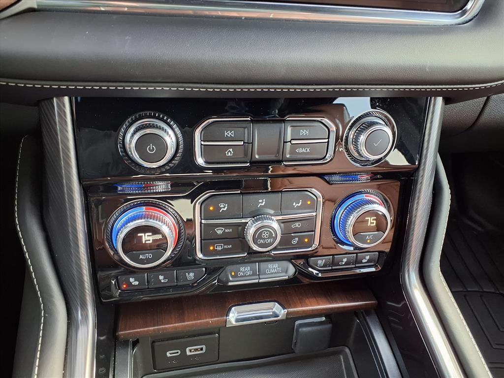 2024 GMC Yukon Denali Ultimate