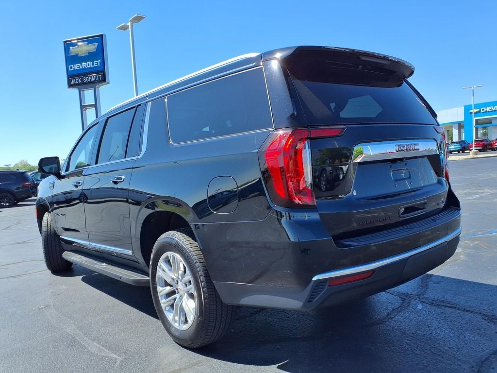 2023 GMC Yukon XL SLT