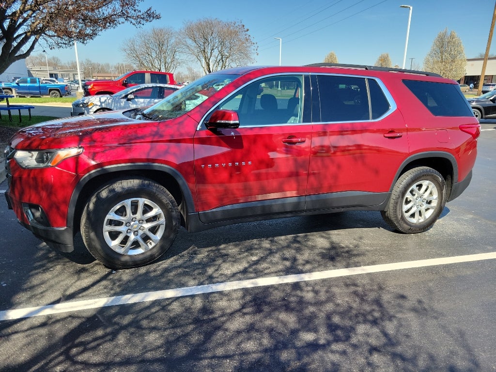 2020 Chevrolet Traverse LT Cloth