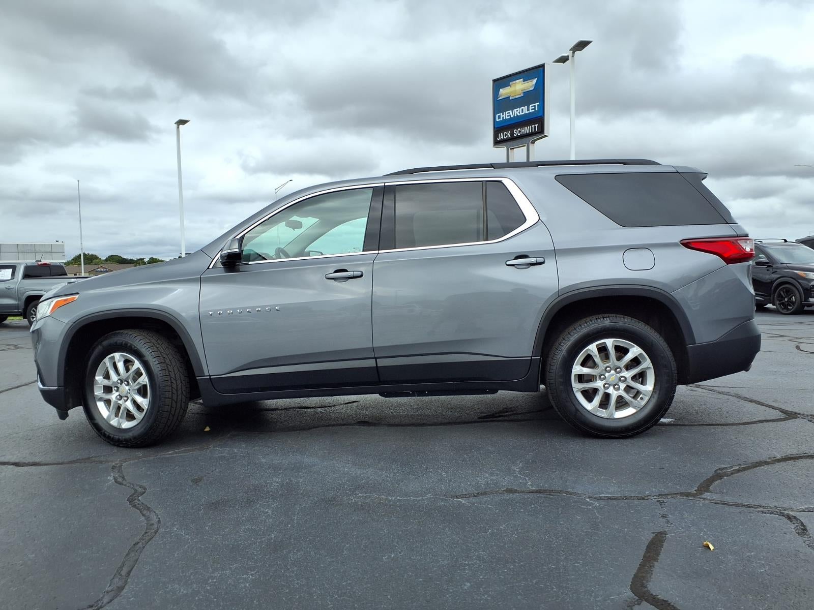 2020 Chevrolet Traverse LT Cloth