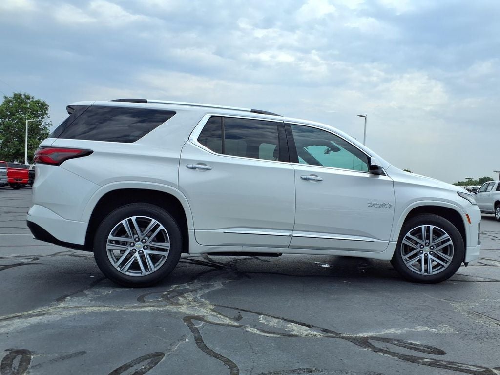 2023 Chevrolet Traverse High Country