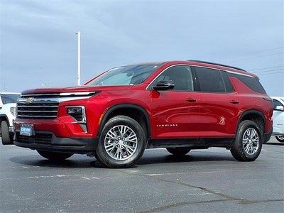 2025 Chevrolet Traverse LT