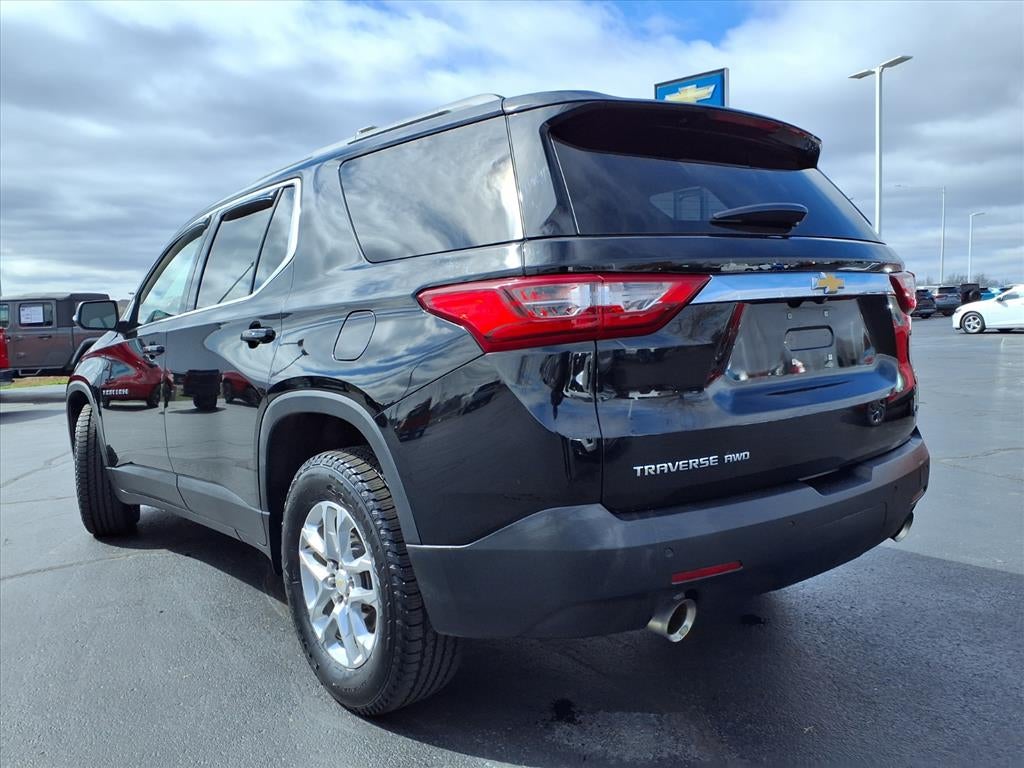 2021 Chevrolet Traverse LT Leather