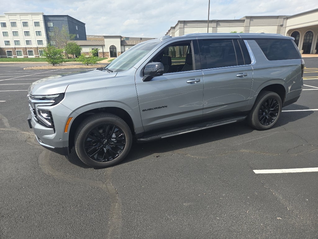 2025 Chevrolet Suburban Premier