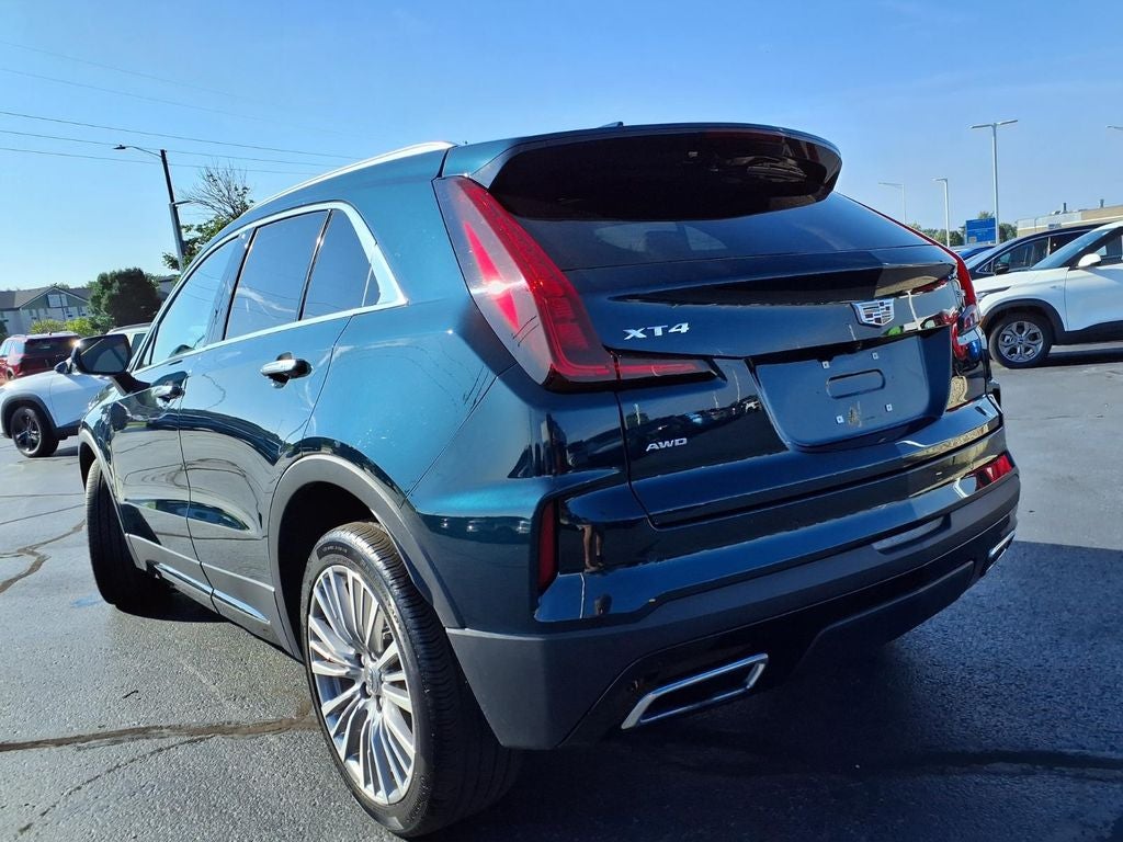 2024 Cadillac XT4 Premium Luxury