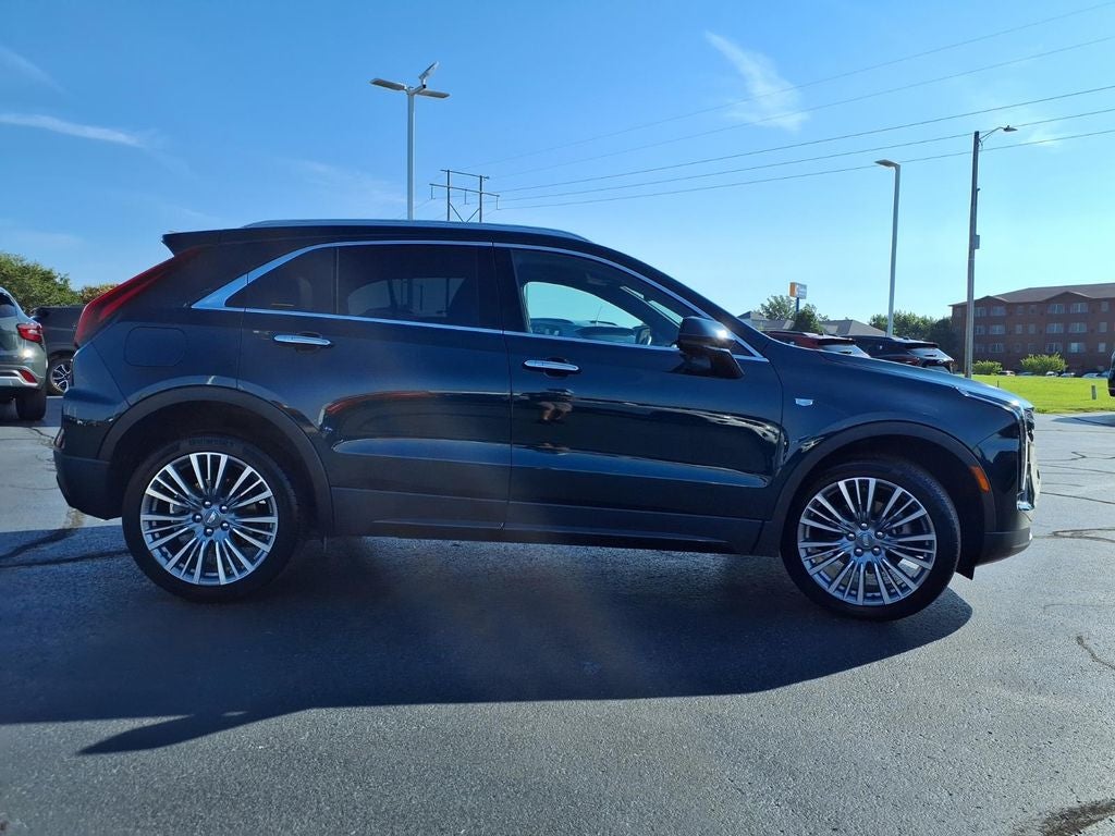 2024 Cadillac XT4 Premium Luxury
