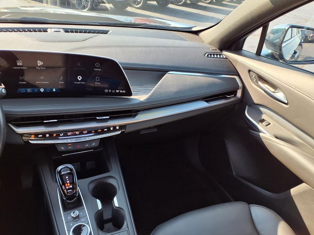 2024 Cadillac XT4 Premium Luxury