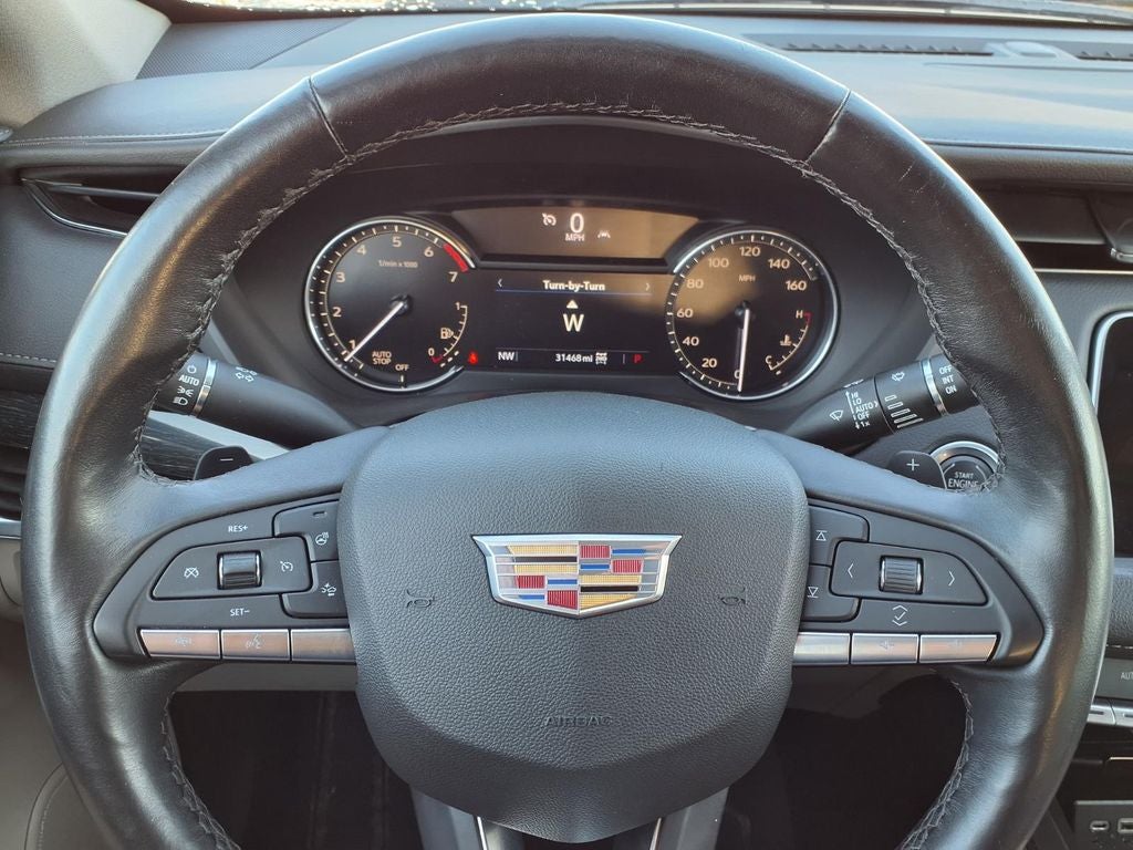 2023 Cadillac XT4 Premium Luxury