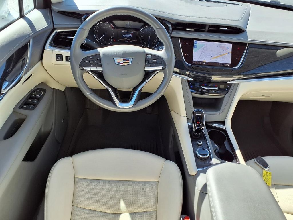 2023 Cadillac XT6 Premium Luxury