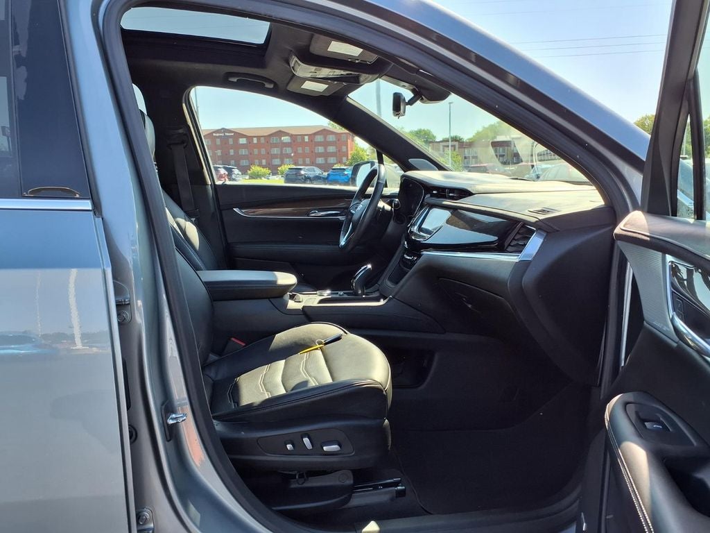 2023 Cadillac XT6 Premium Luxury