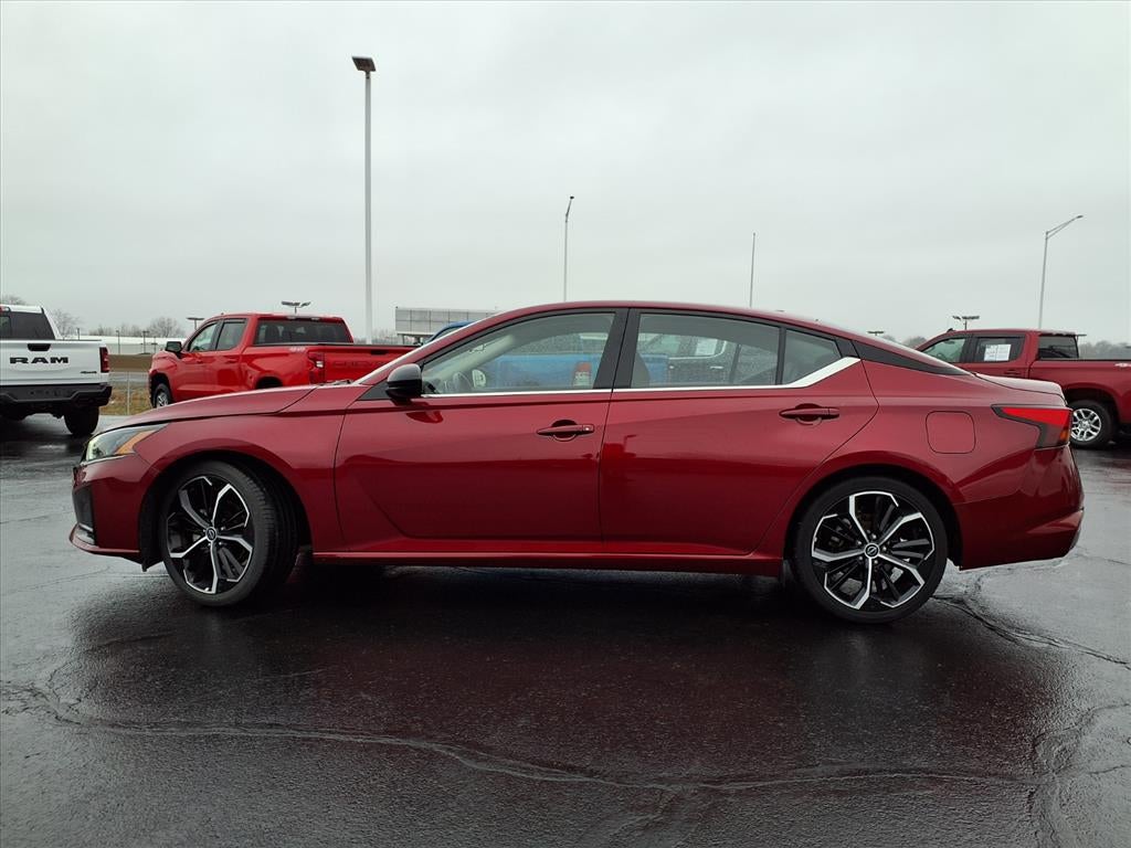 2023 Nissan Altima 2.5 SR