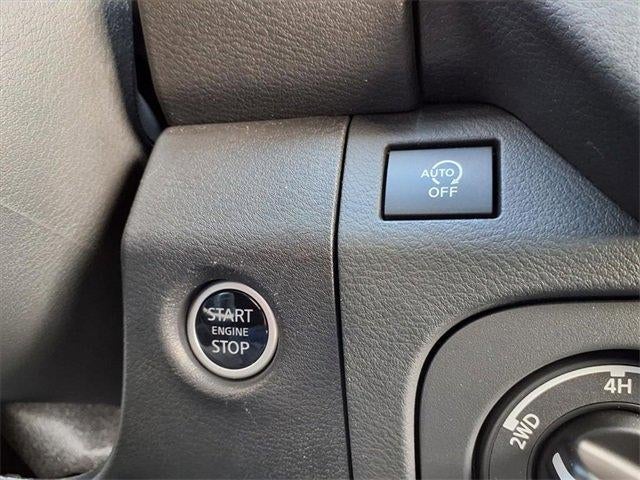 2025 Nissan Frontier SV