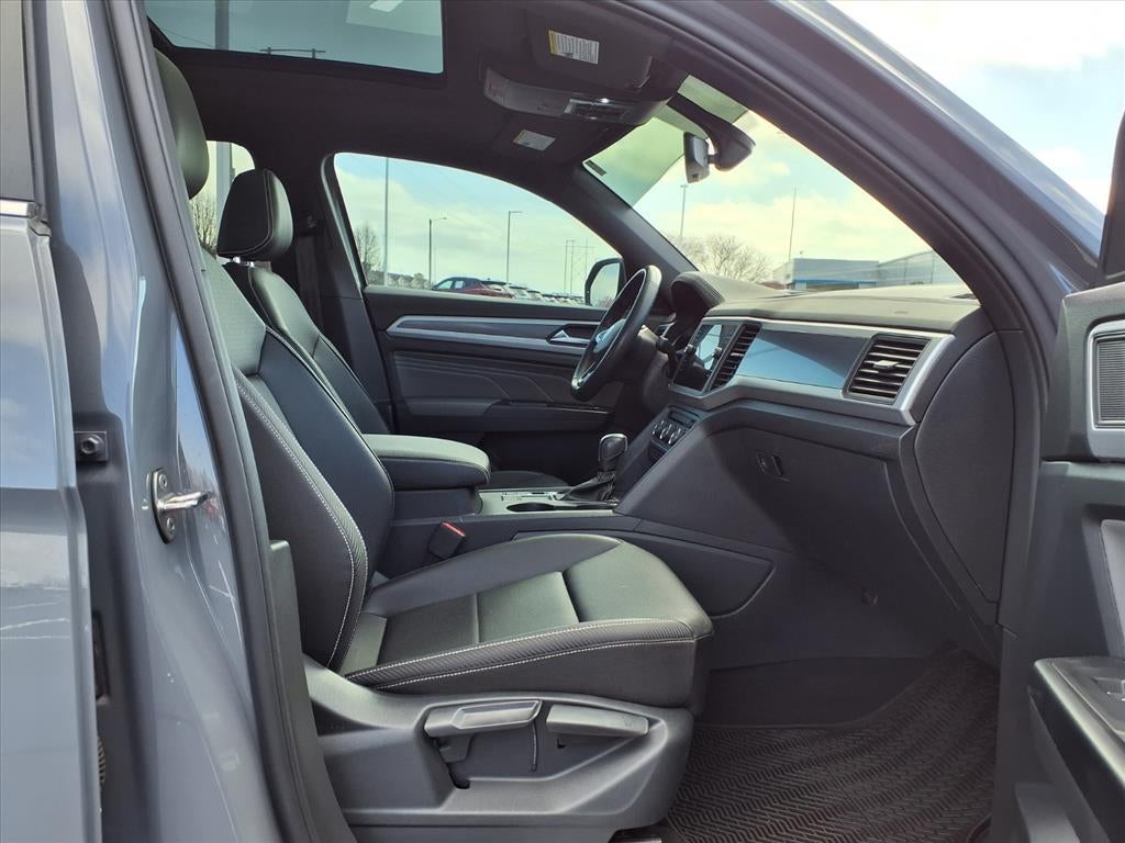 2021 Volkswagen Atlas Cross Sport 3.6L V6 SE w/Technology R-Line