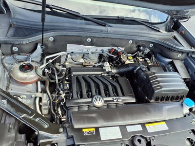 2021 Volkswagen Atlas Cross Sport 3.6L V6 SE w/Technology R-Line