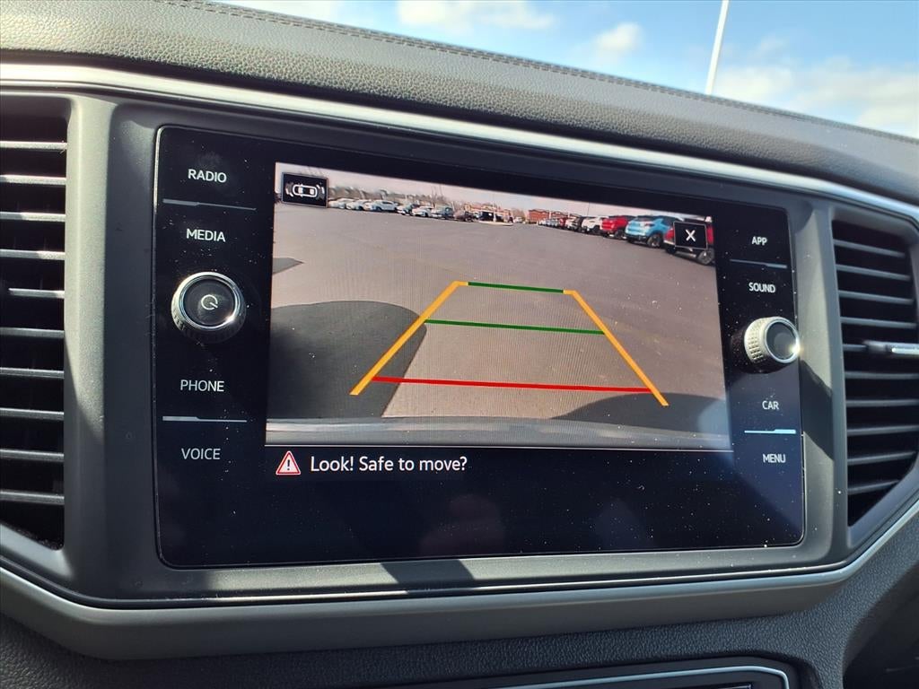 2021 Volkswagen Atlas Cross Sport 3.6L V6 SE w/Technology R-Line