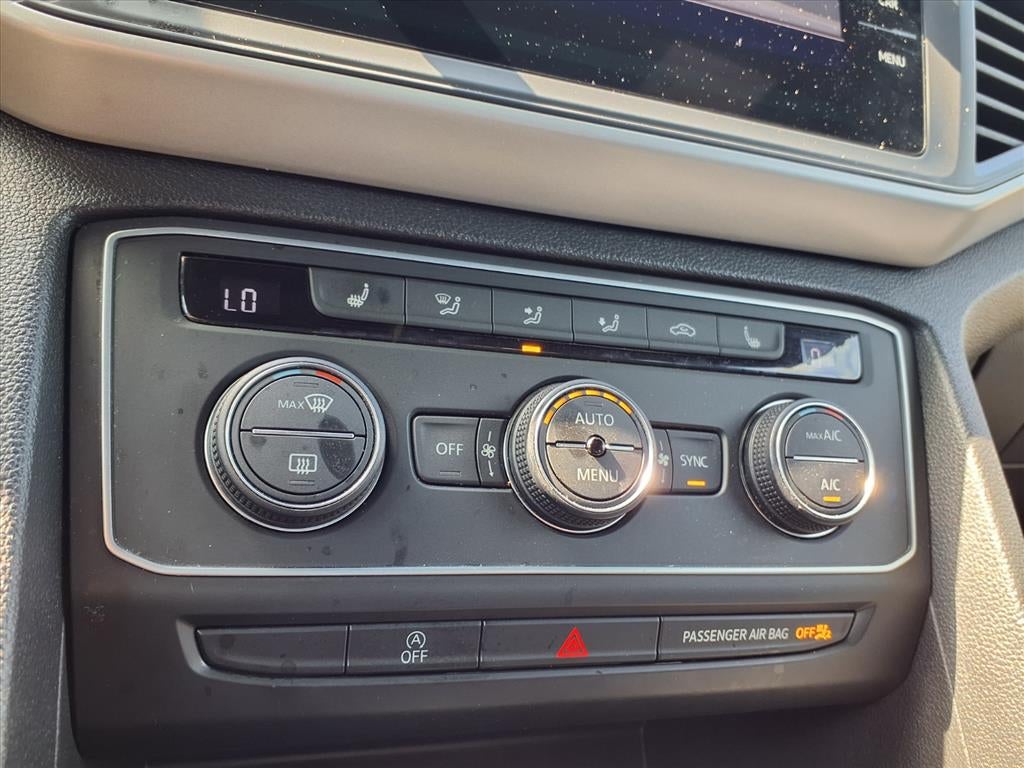 2021 Volkswagen Atlas Cross Sport 3.6L V6 SE w/Technology R-Line