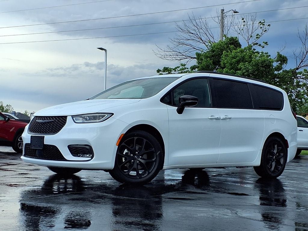 2025 Chrysler Pacifica Limited
