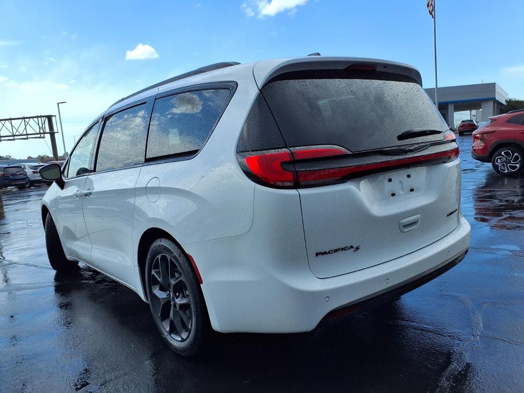 2025 Chrysler Pacifica Limited