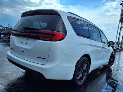 2025 Chrysler Pacifica Limited