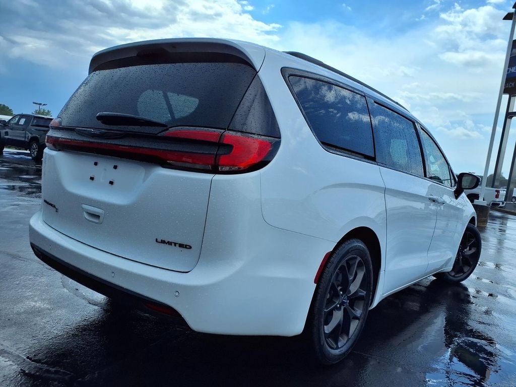 2025 Chrysler Pacifica Limited