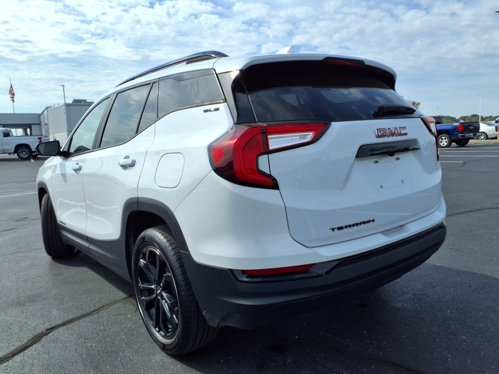2022 GMC Terrain SLE
