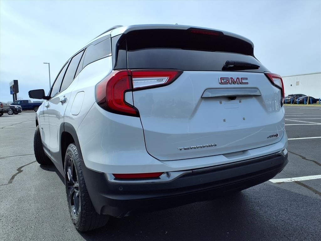 2022 GMC Terrain AT4