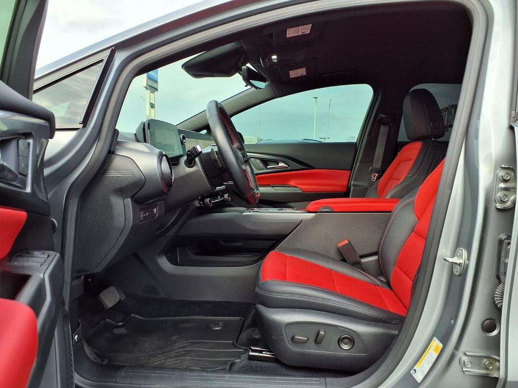 2025 Chevrolet Equinox EV RS