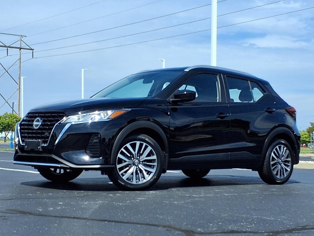2022 Nissan Kicks SV