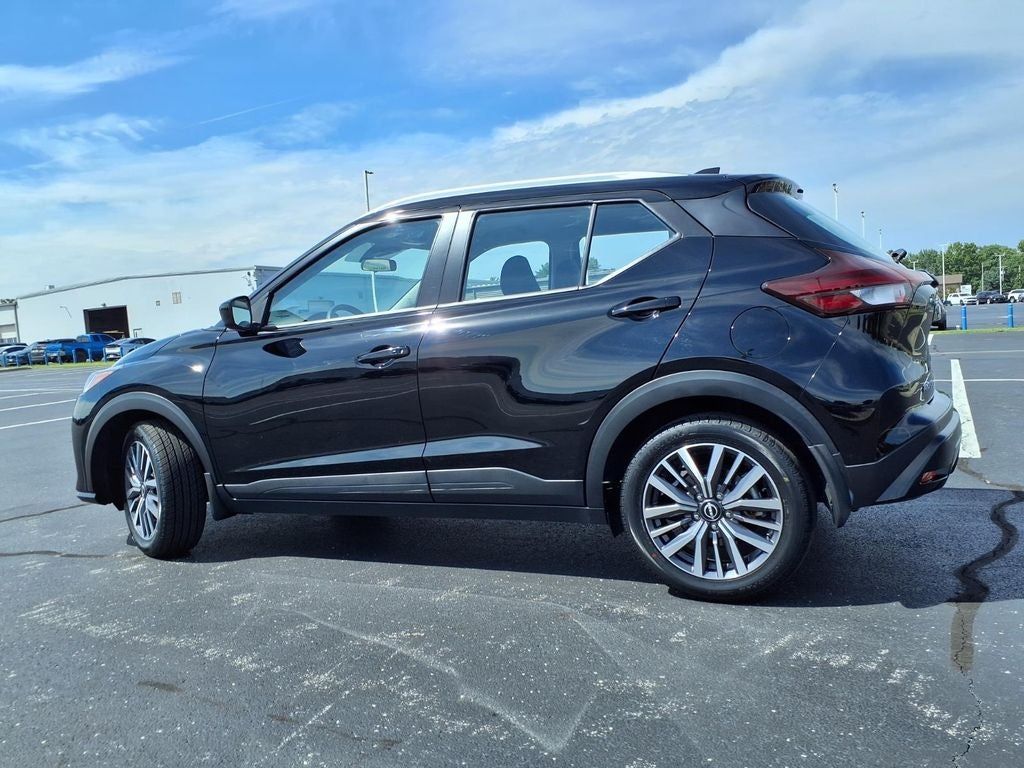 2022 Nissan Kicks SV
