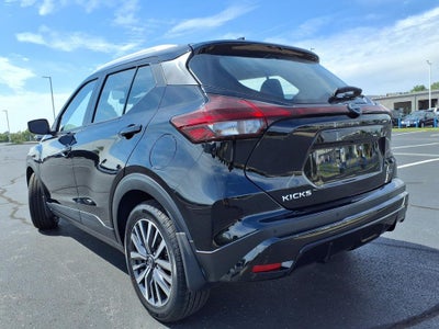 2022 Nissan Kicks SV