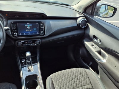 2022 Nissan Kicks SV