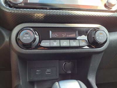 2022 Nissan Kicks SV