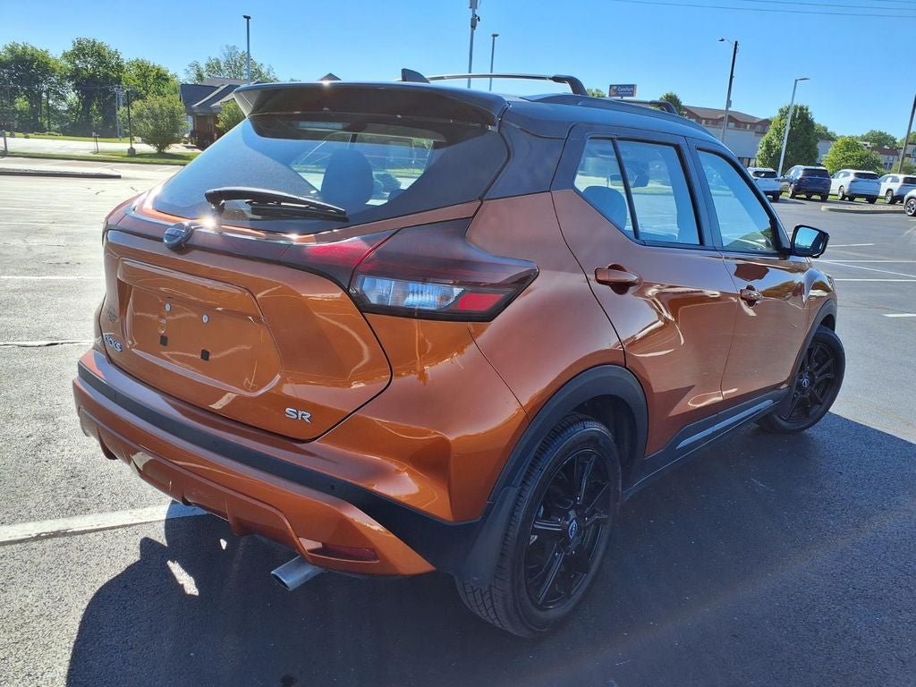 2023 Nissan Kicks SR