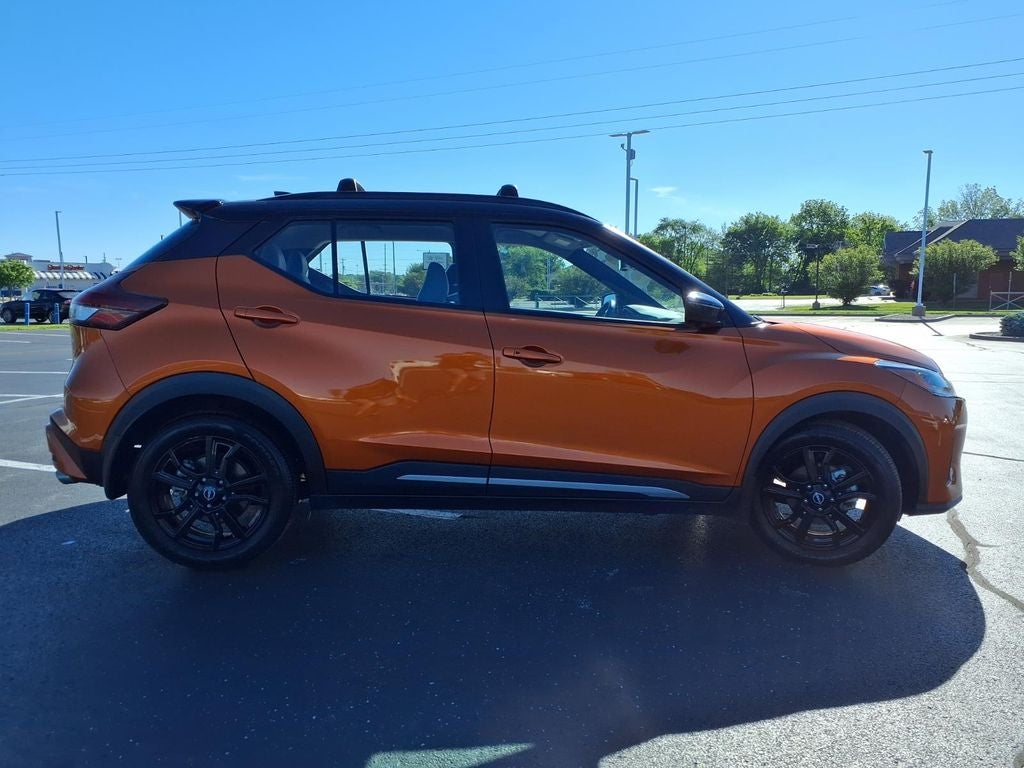 2023 Nissan Kicks SR