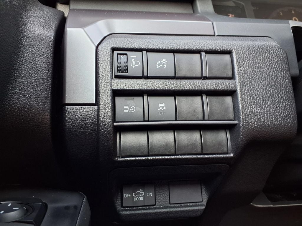 2025 Toyota Tacoma 4WD SR