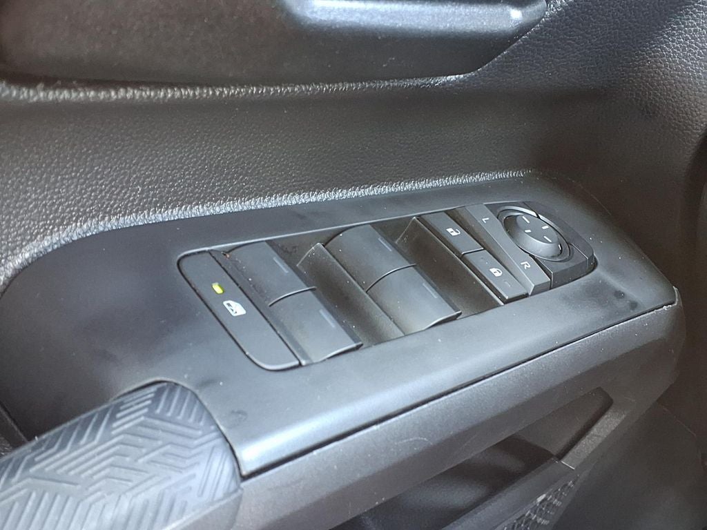 2025 Toyota Tacoma 4WD SR