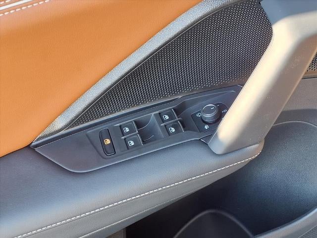 2025 Volkswagen Tiguan 2.0T SEL R-Line