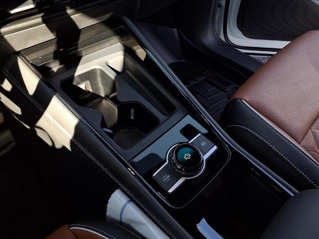 2025 Volkswagen Tiguan 2.0T SEL R-Line