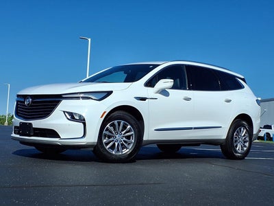 2023 Buick Enclave Essence