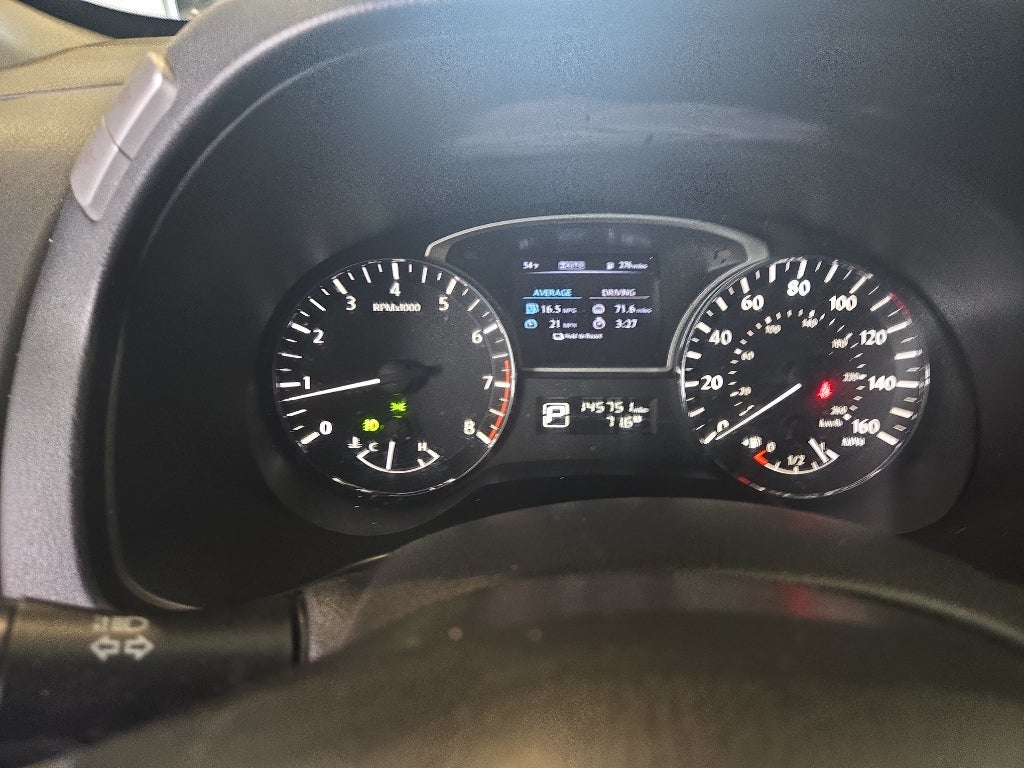 2015 Nissan Pathfinder SV