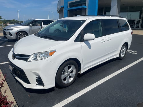2019 Toyota Sienna LE Auto Access Seat