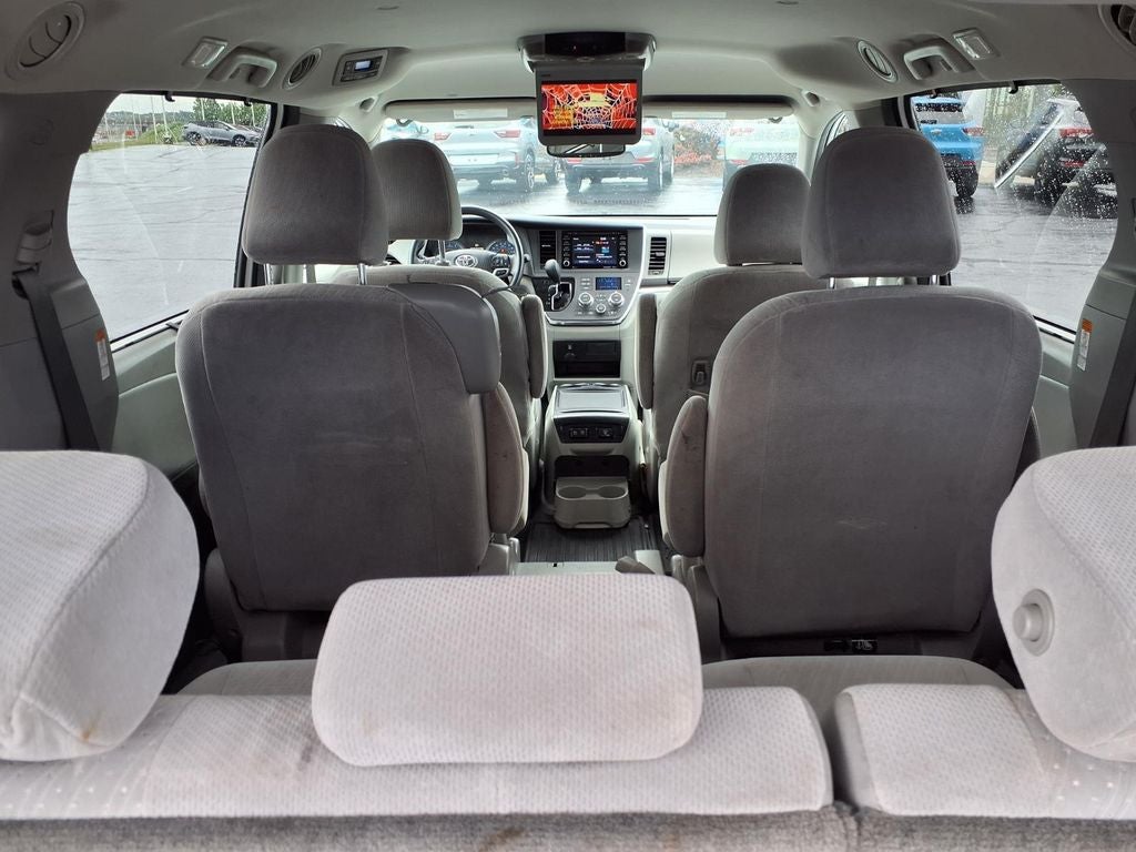 2019 Toyota Sienna LE Auto Access Seat