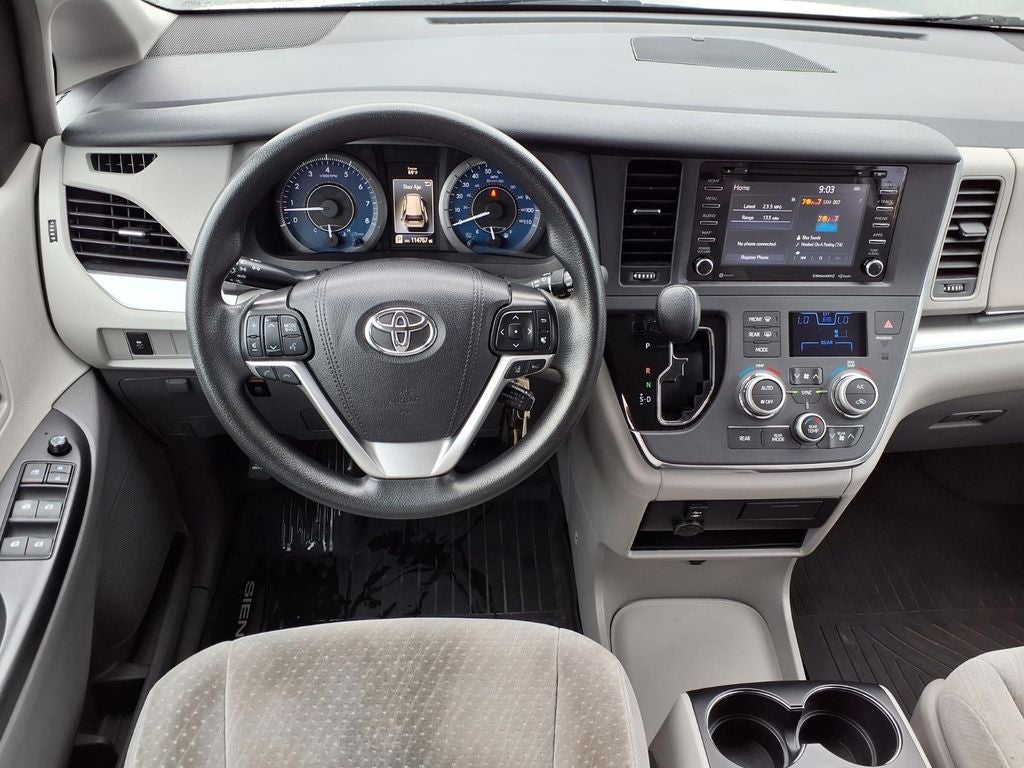 2019 Toyota Sienna LE Auto Access Seat